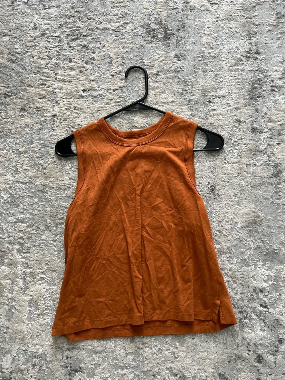 EUC lululemon classic fit cotton blend tank size 8